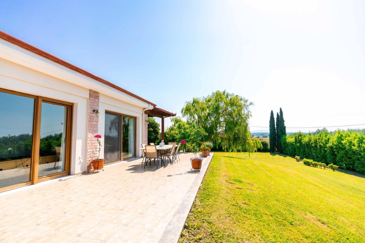 Villa Bougainvillea Epanomi Extérieur photo